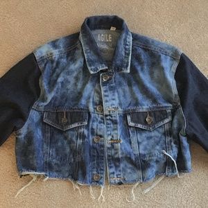 Agile Frayed Woman’s Denim Jacket